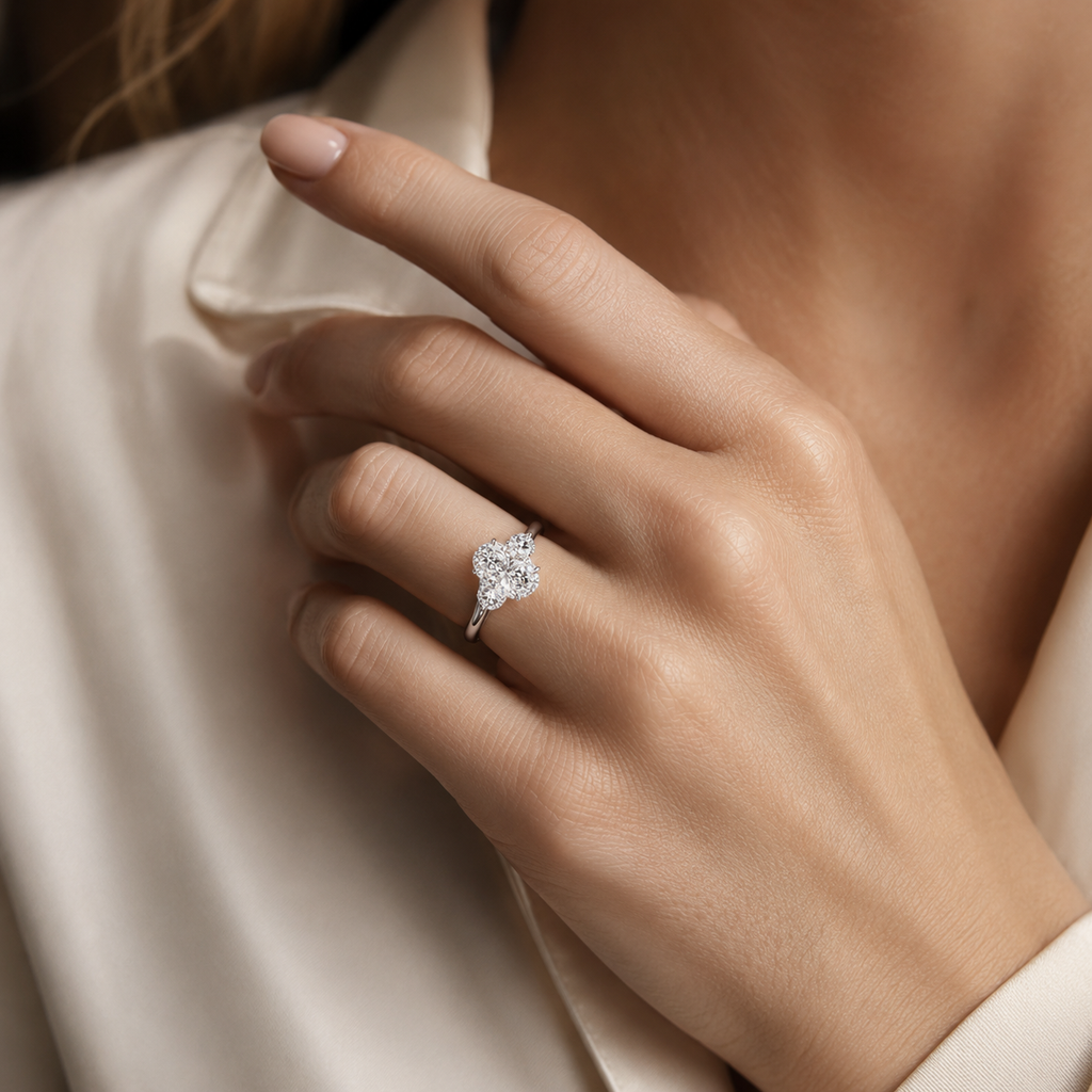 18K White Gold Oval Diamond Multi-Stone Ring(2.05 ct)