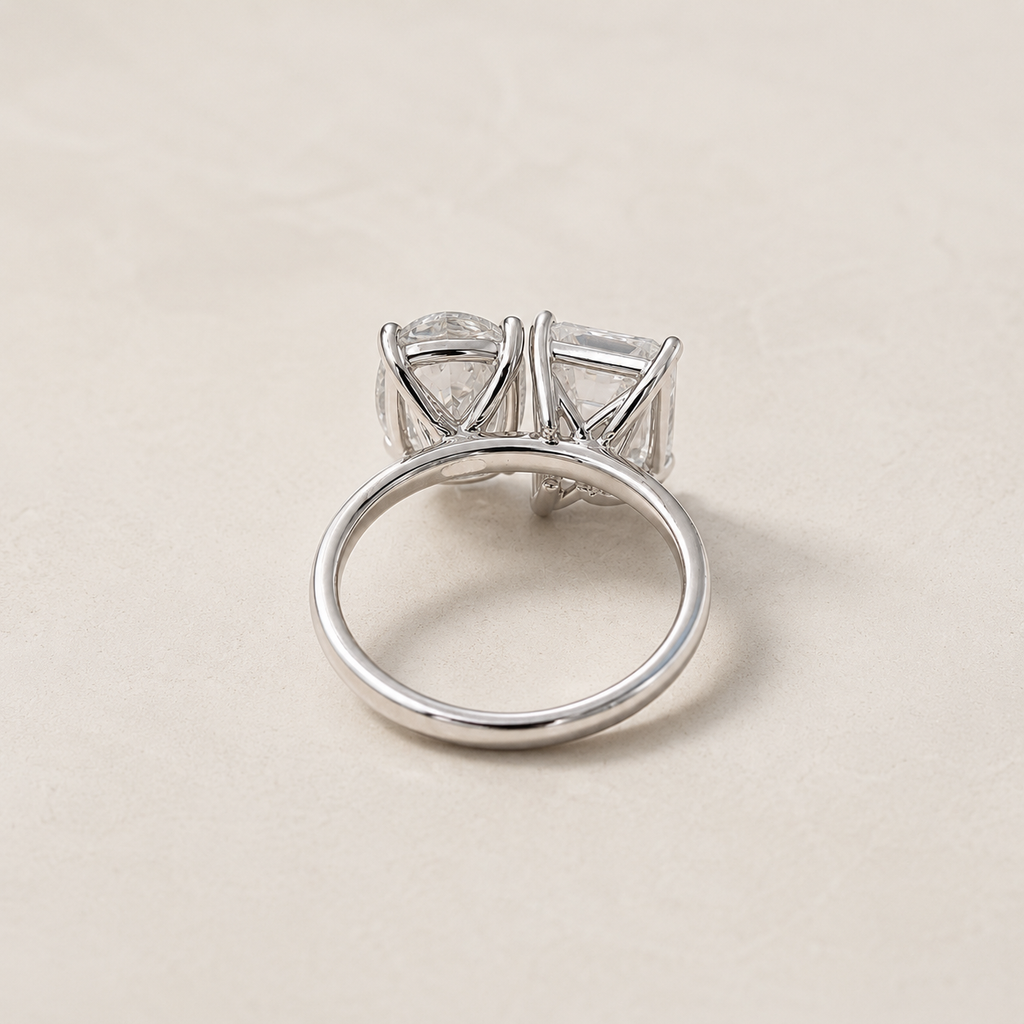 18K White Gold Multi-Stone Diamond Ring（2.77 Carat）