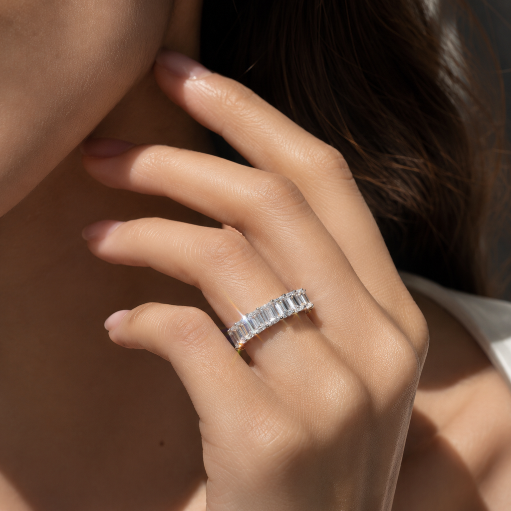 18K White Gold Emerald-Cut Diamond Ring(0.50 ct Each)
