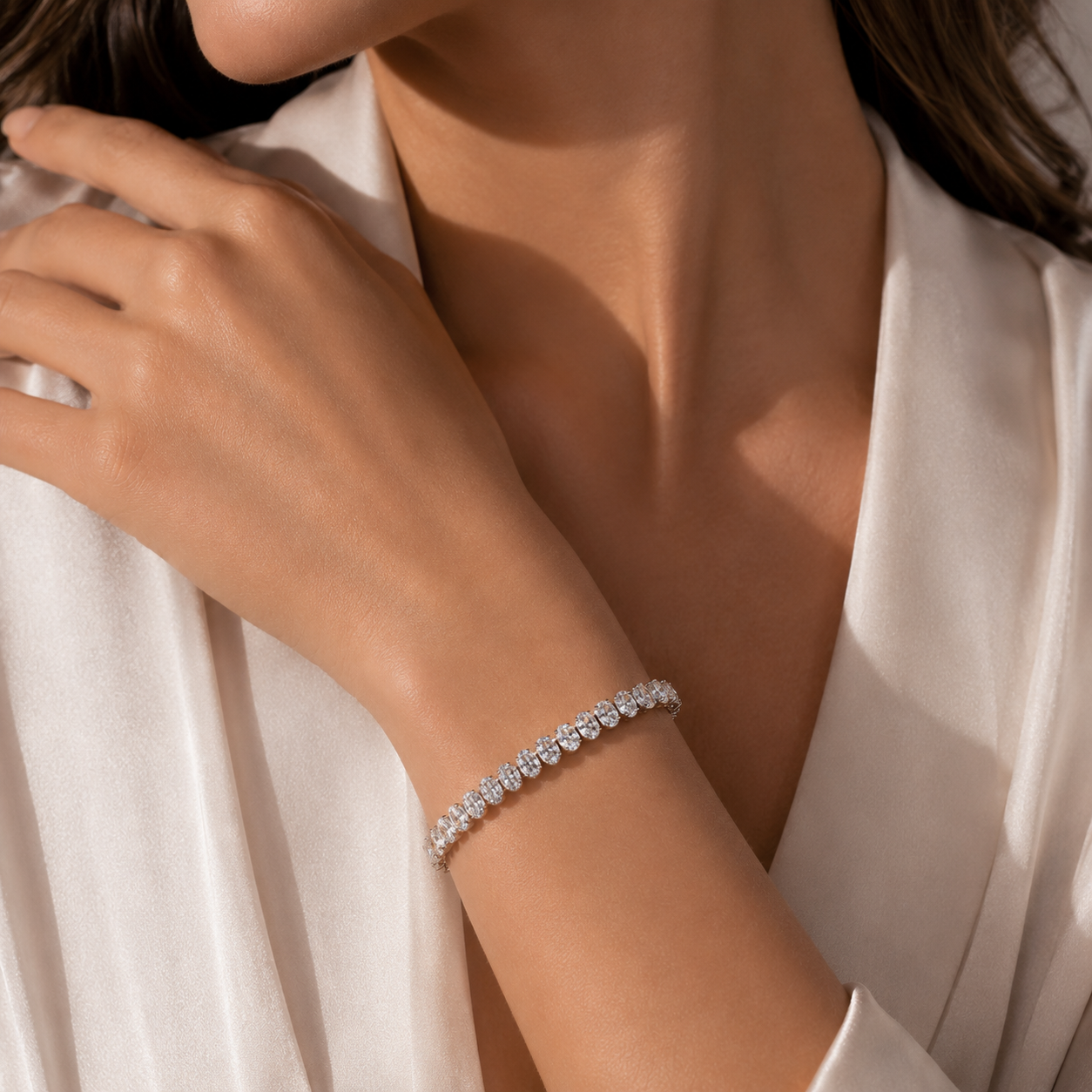 18K White Gold Oval Diamond Tennis Bracelet（0.30 ct）