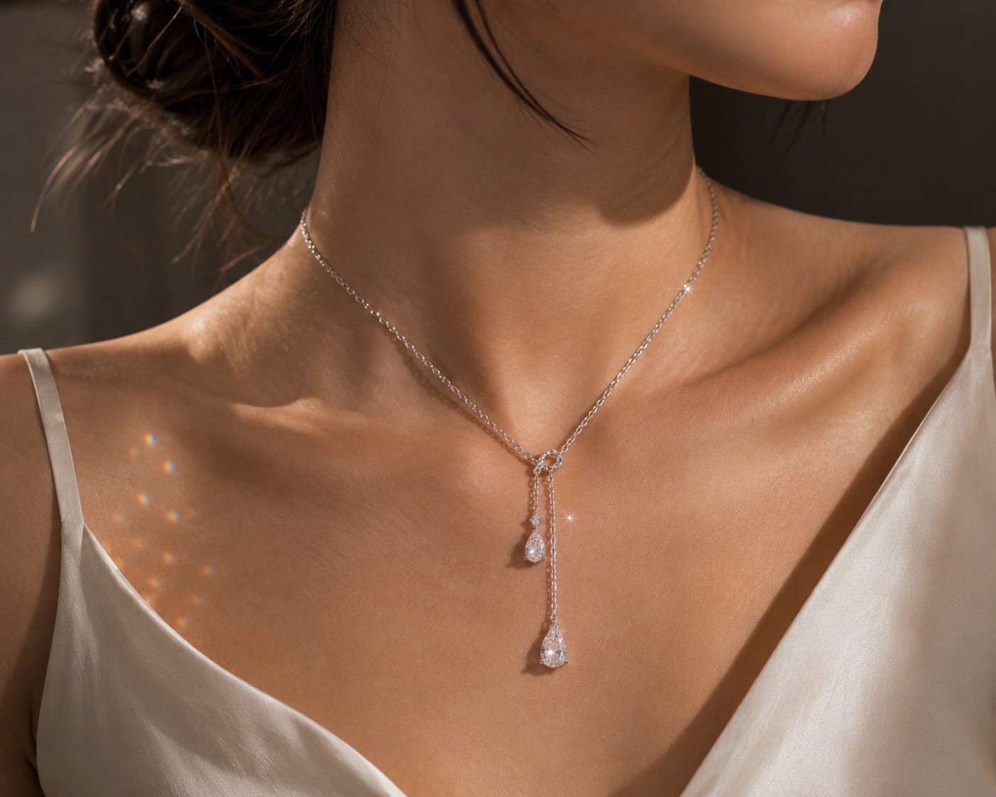 14K White Gold Pear-Shaped Diamond Necklace
