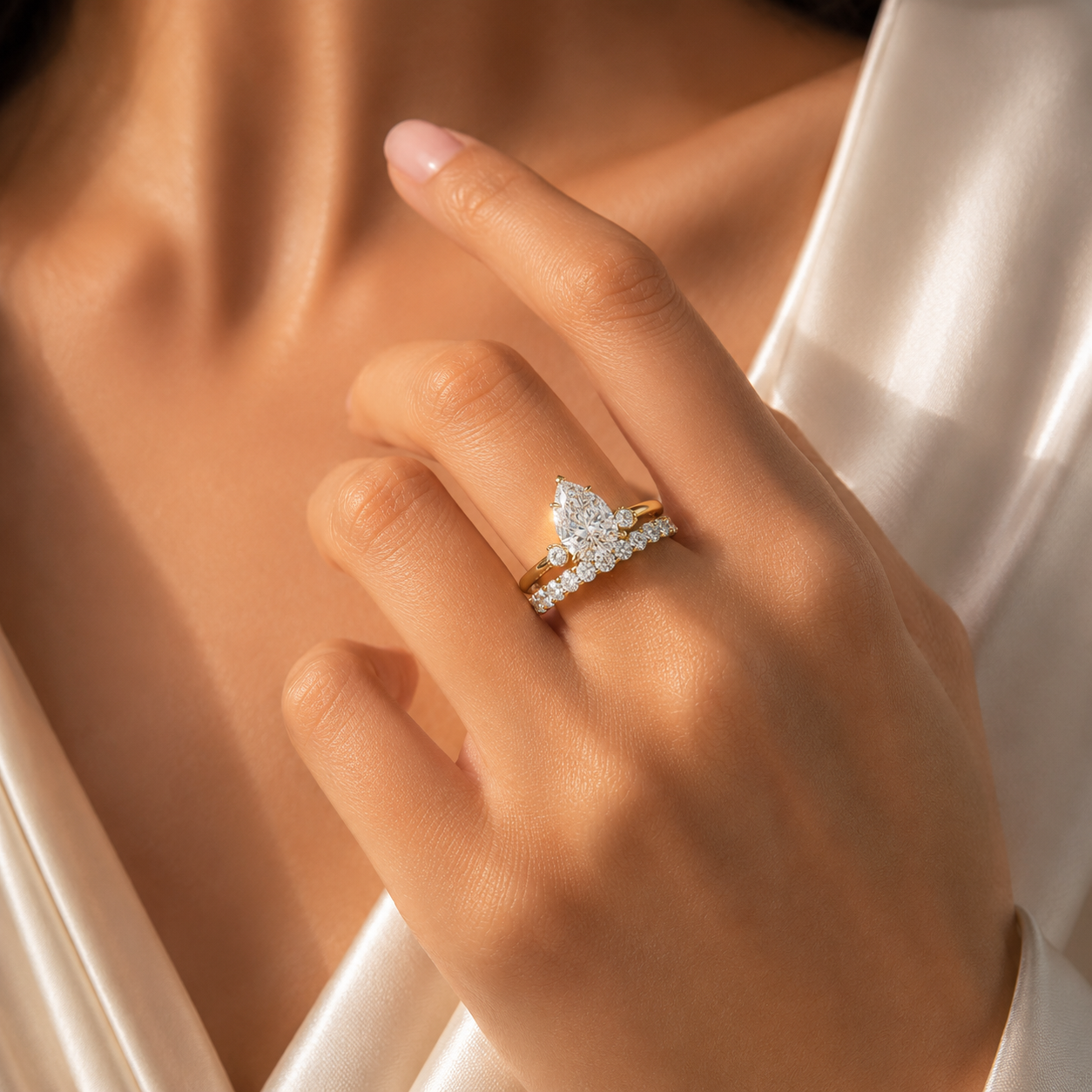 18K Yellow Gold Pear-Shaped Diamond Stackable Ring (2 Carats)