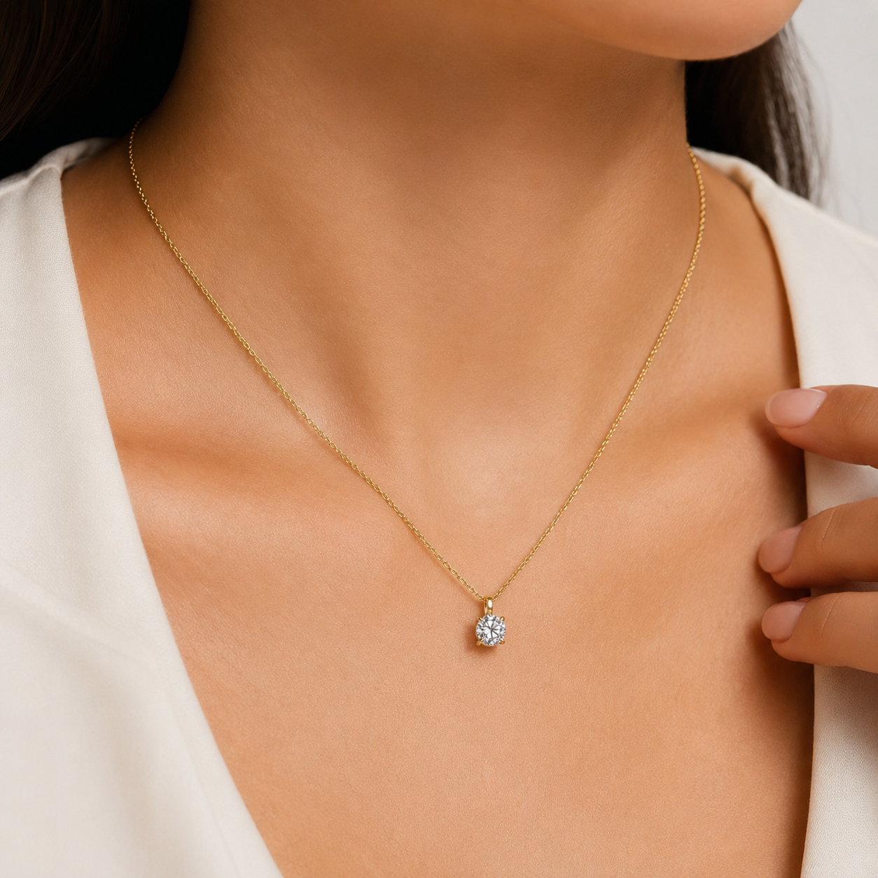 18K Yellow Gold Round Solitaire Diamond Pendant (1 Carat)