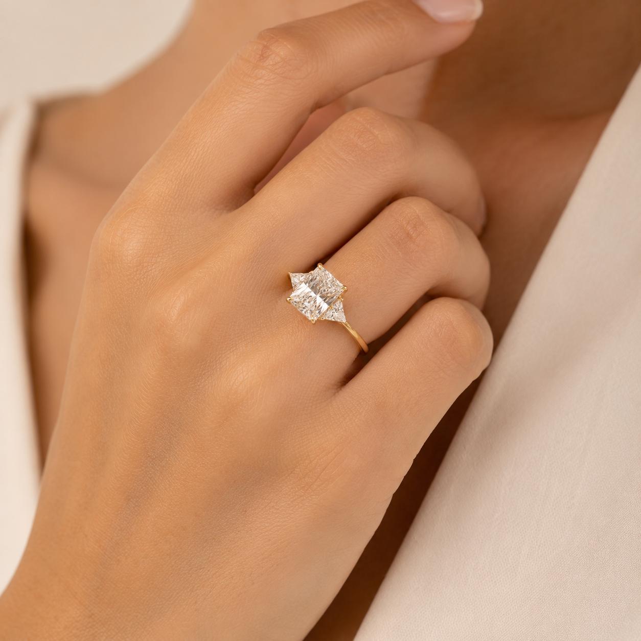 18K Yellow Gold Radiant Diamond Multi-Stone Ring(2.05 ct)