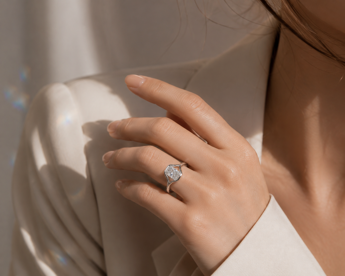 18K White Gold Emerald-Cut Diamond Ring